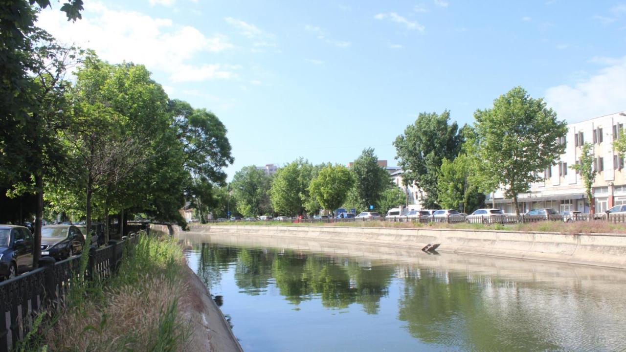 Holidays Host Splaiul Unirii Bukarest Exterior foto